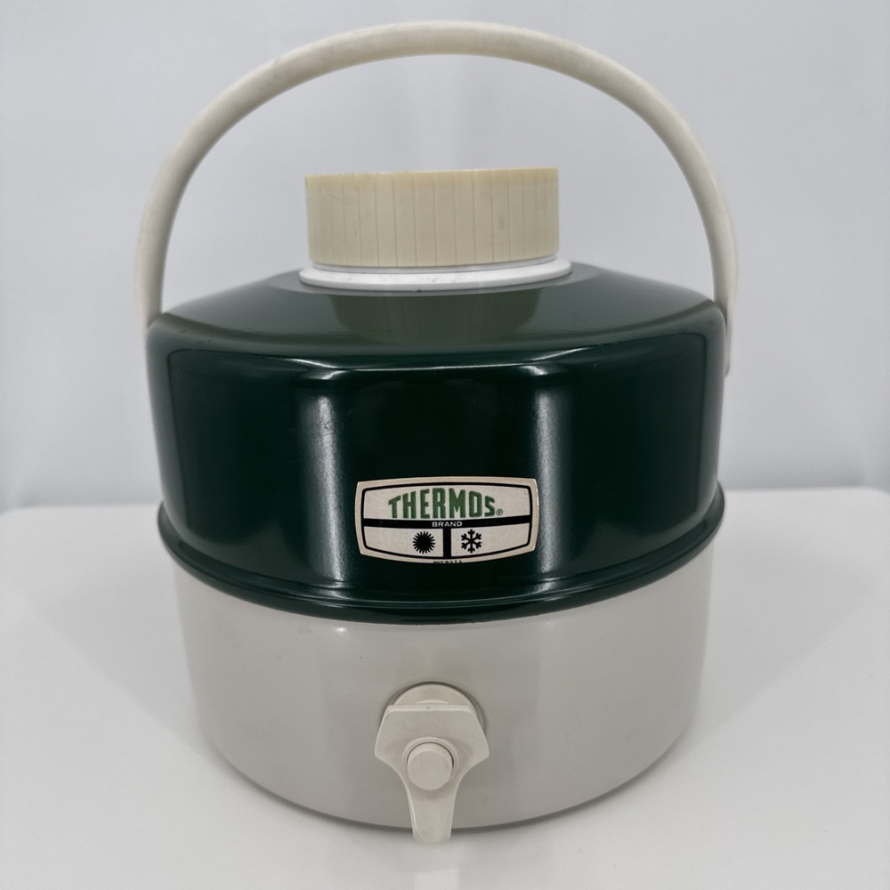 Vintage Thermos 1 Gallon Faucet Picnic Jug Green White Great Condition